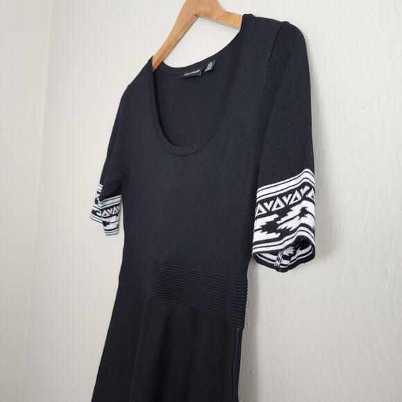 Nina Leonard Knit Fit & Flare Sweater Dress Black White Scroll Print Small NWOT - Picture 5 of 11